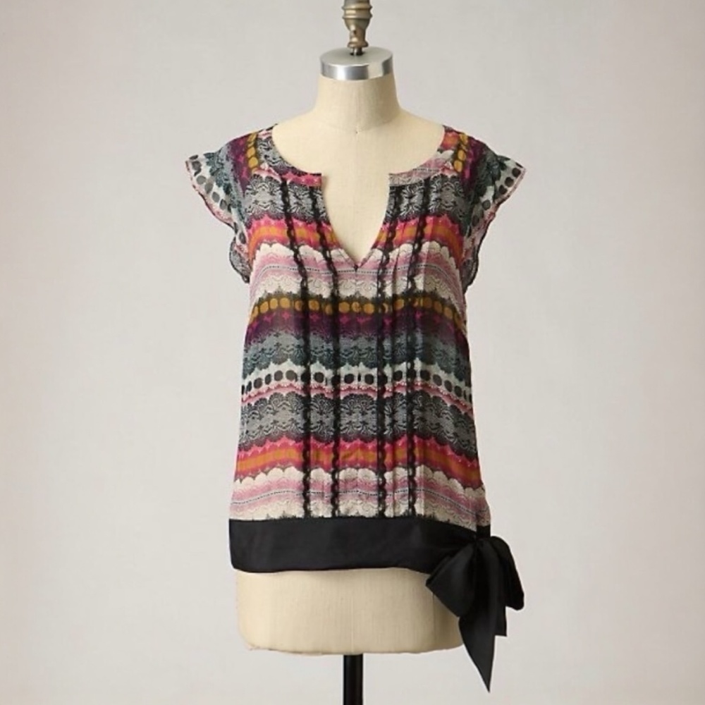 EUC {Odille · Anthro} Silk! Navy Blue Pink Pleated V Lace Blouse Top | Medium